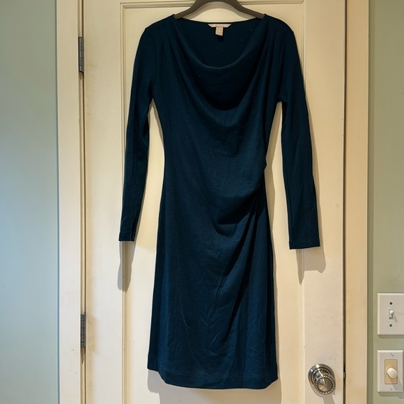 Banana Republic Dresses & Skirts - Banana Republic teal dress with cowl neck and ruched waist